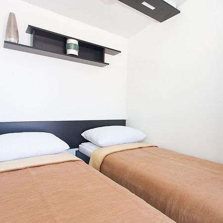 Kastanija Mobile Homes Novigrad Istria Exterior foto